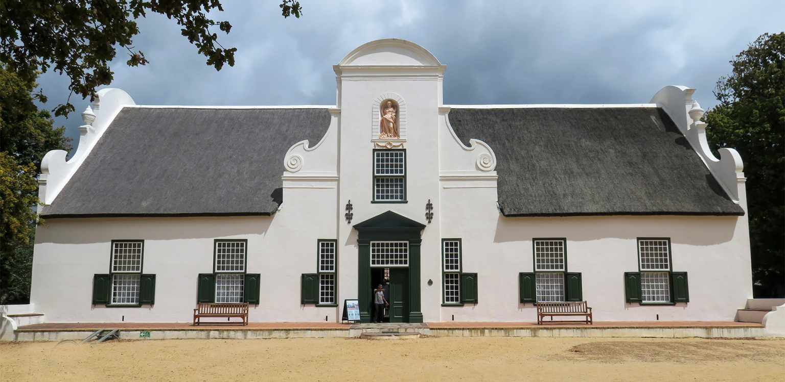 cape-dutch-architecture-in-south-africa-approach-guides